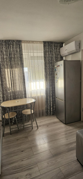 Apartament 2 camere V. Rosie - ideal pentru studenti sau investitie inteligenta 