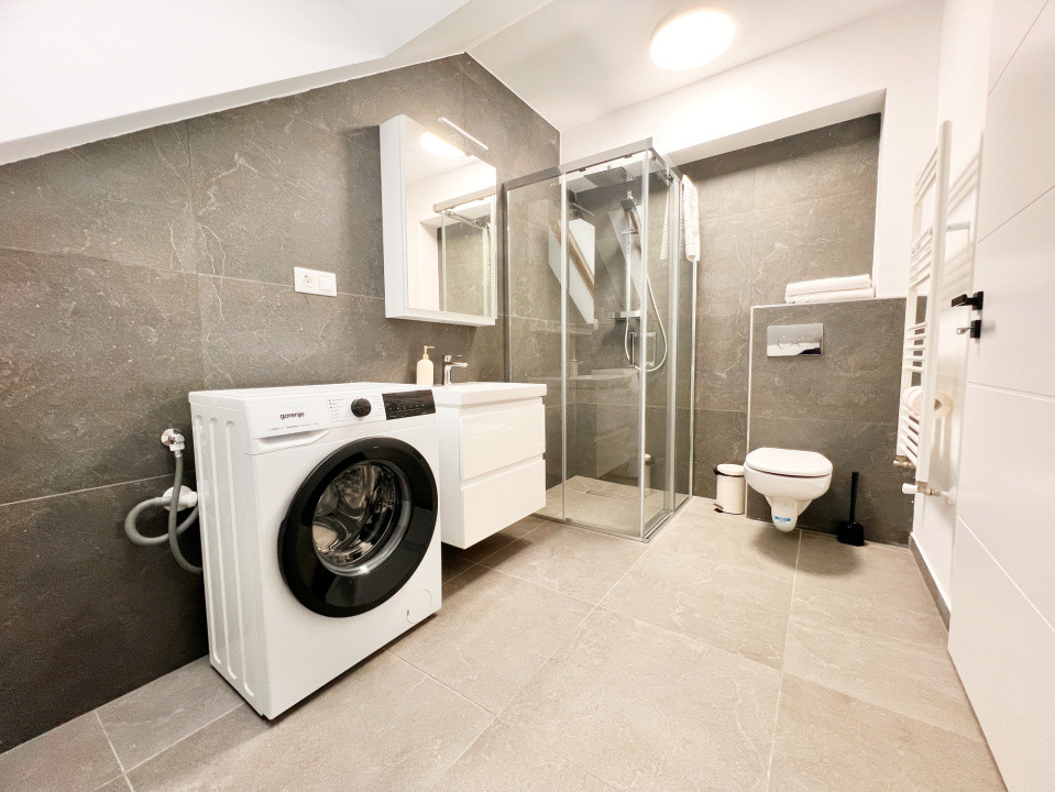 Ap. modern cu 3 cam. complet mobilat și utilat, două băi+loc de parcare