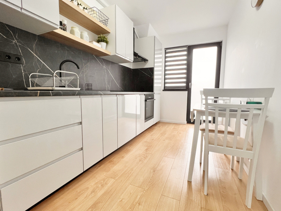 Ap. modern cu 3 cam. complet mobilat și utilat, două băi+loc de parcare