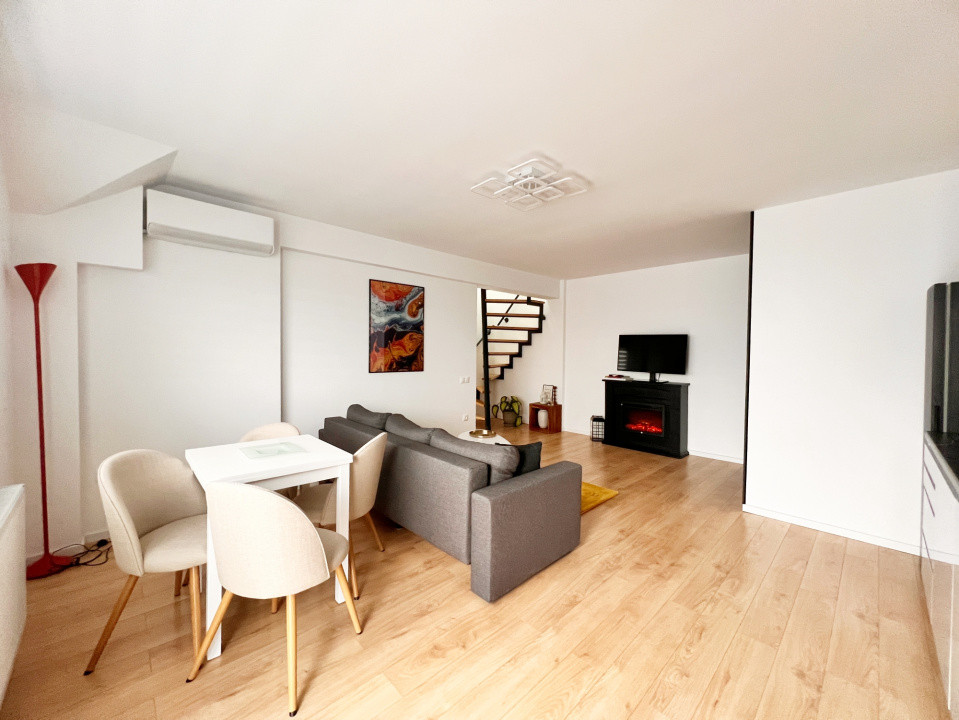 Apart. 3 cam. coplet mobilat, două băi, balcon, lift, parcare-Kaufland Hipodrom