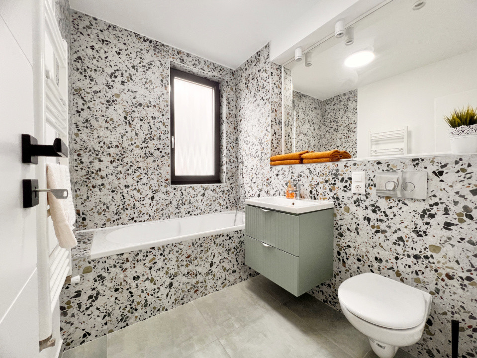 Apart. 3 cam. coplet mobilat, două băi, balcon, lift, parcare-Kaufland Hipodrom