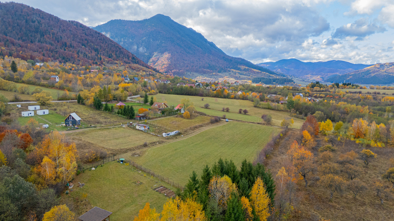 Teren Intravilan I 2 085 mp | Peisaje de vis - Tohanita