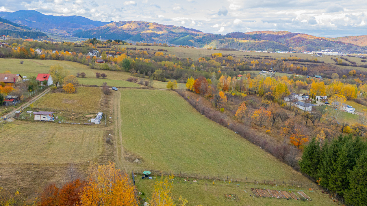 Teren Intravilan I 2 085 mp | Peisaje de vis - Tohanita