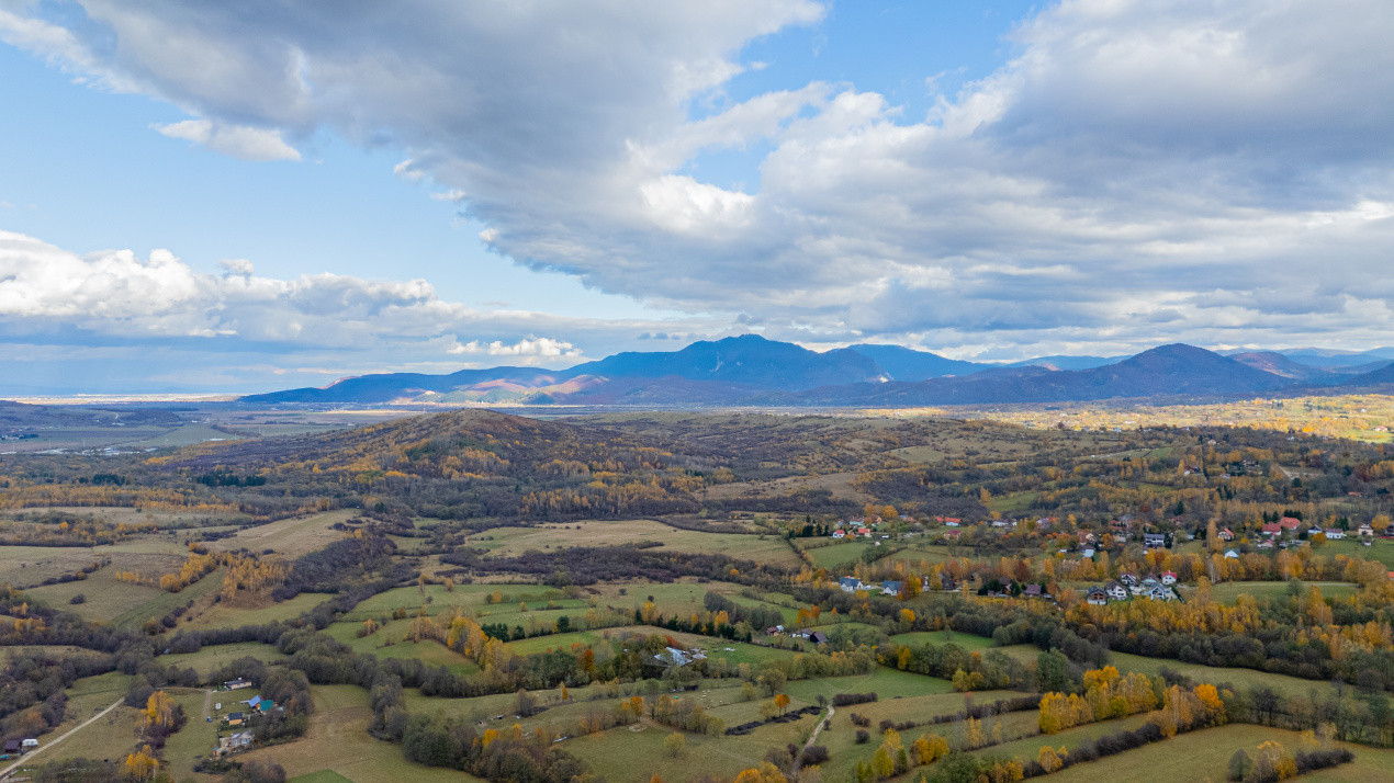 Teren Intravilan I 2 085 mp | Peisaje de vis - Tohanita