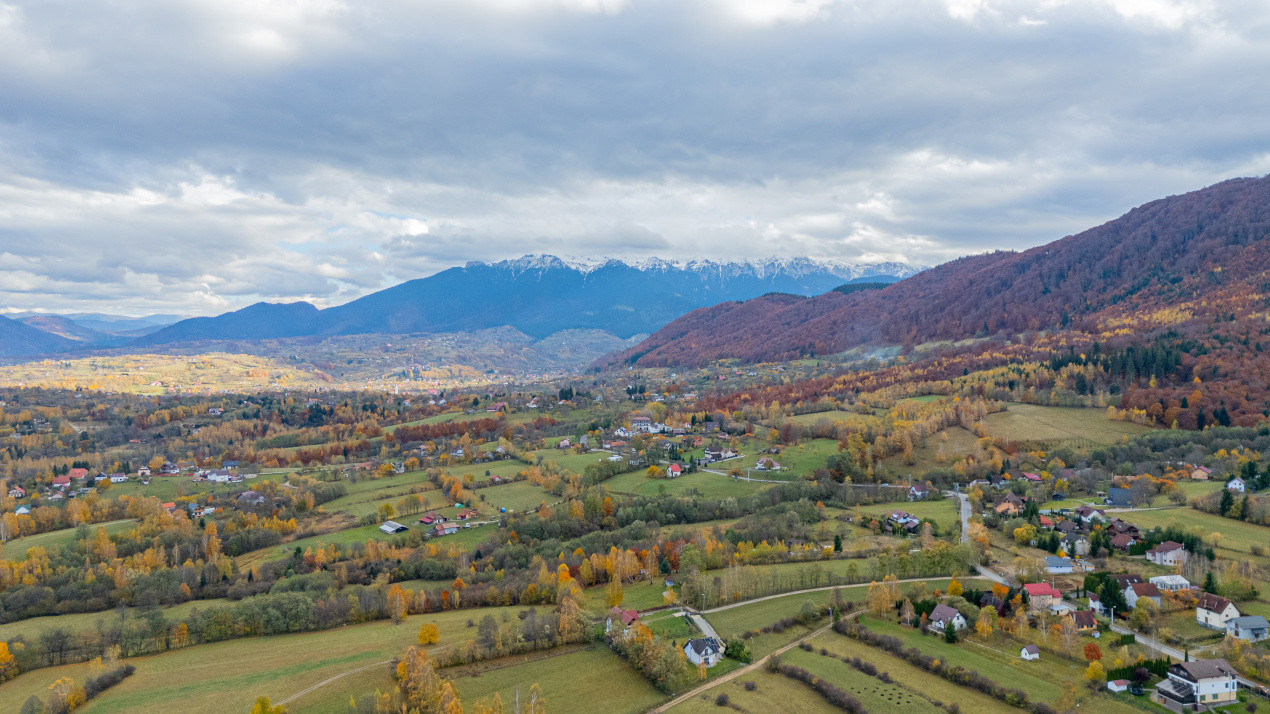 Teren Intravilan I 2 085 mp | Peisaje de vis - Tohanita