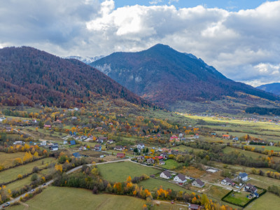 Teren Intravilan I 2 085 mp | Peisaje de vis - Tohanita