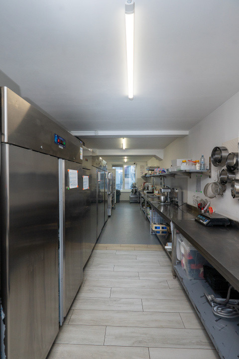 Spațiu comercial parter, alimentație publică, 55mp, Selimbar