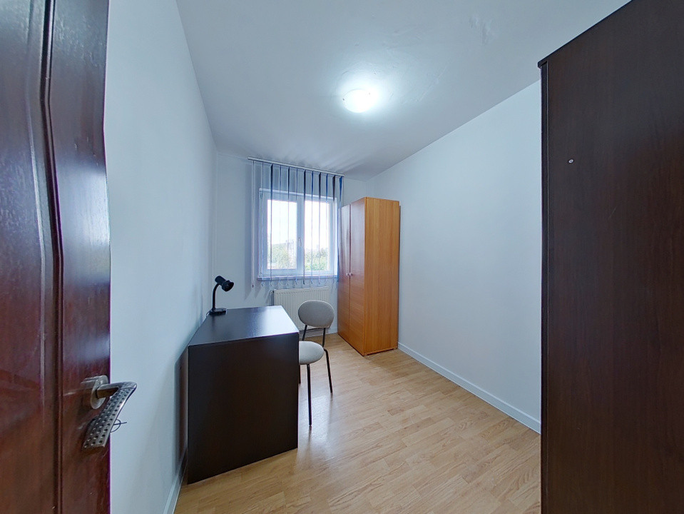  Închiriere apartament cu 3 camere - strada Avram Iancu