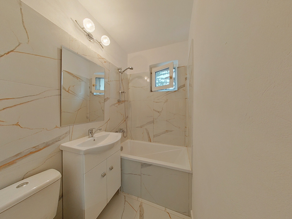  Închiriere apartament cu 3 camere - strada Avram Iancu