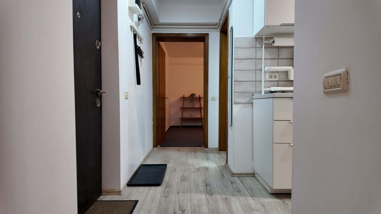 Închiriere apartament 2 camere, mobilat și utilat, în cartierul Brașovul Vechi