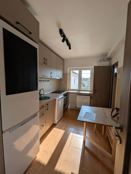 Apartament 4 camere de închiriat - Ștrand