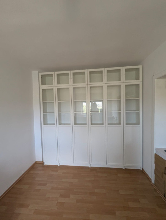 Apartament 4 camere de închiriat - Ștrand