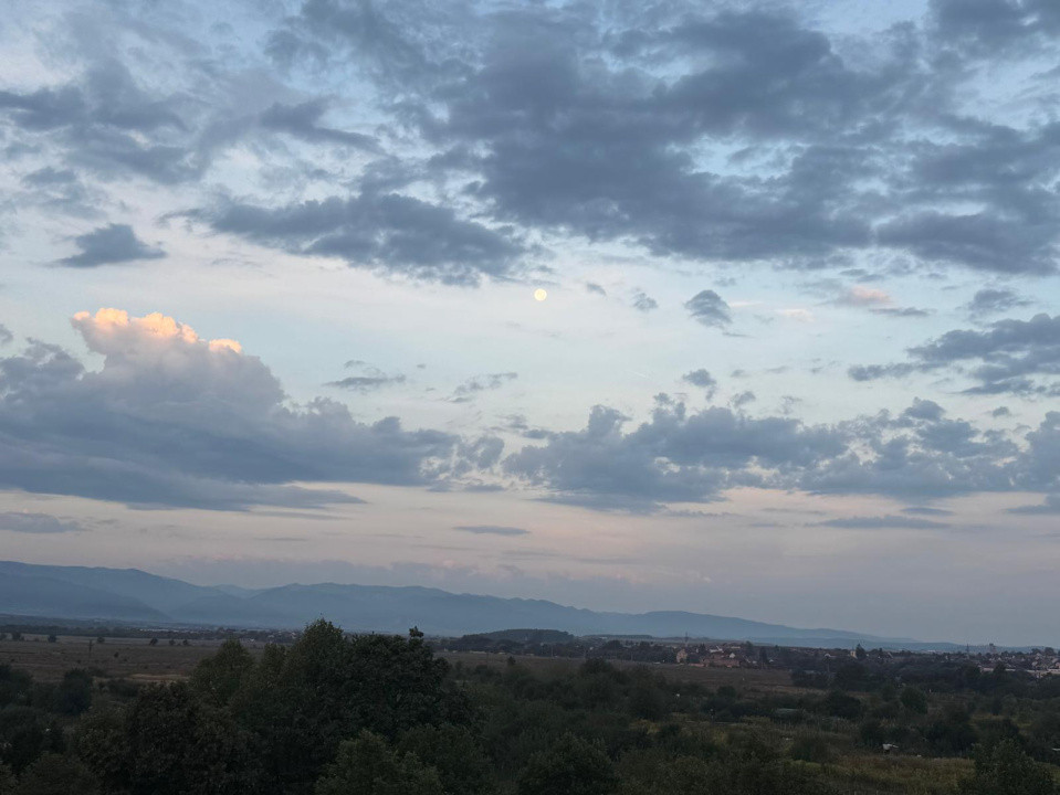 Apartament 4 camere de închiriat - Ștrand