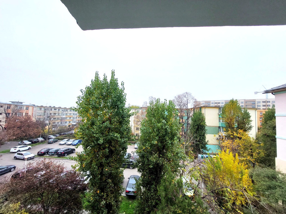 Apartament 2 camere, semidecomandat, Calea Severinului, deosebit