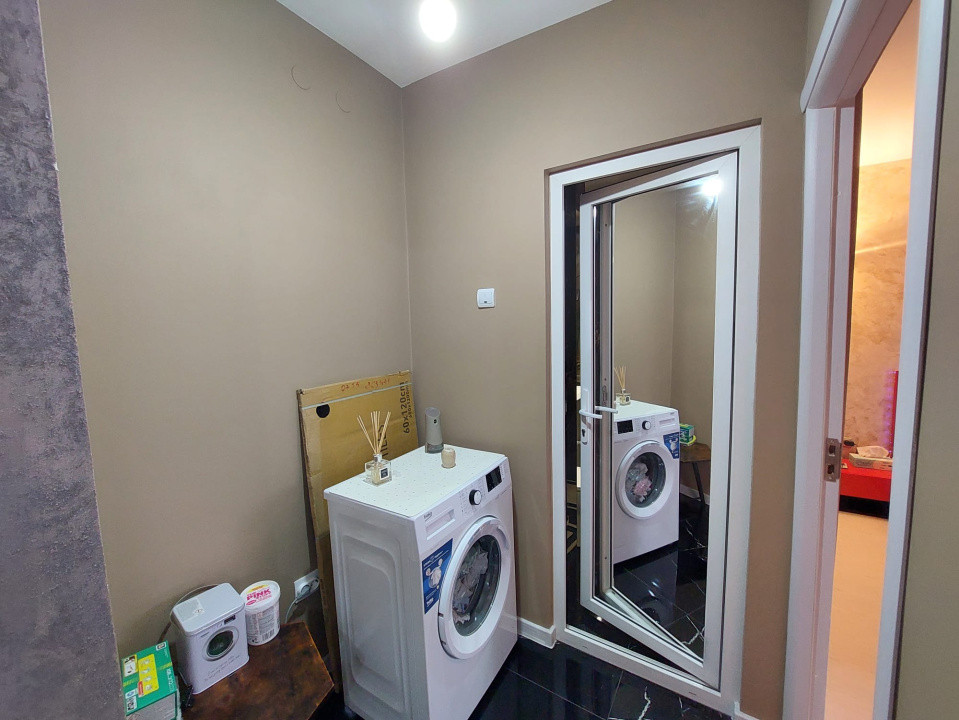 Apartament 2 camere, semidecomandat, Calea Severinului, deosebit