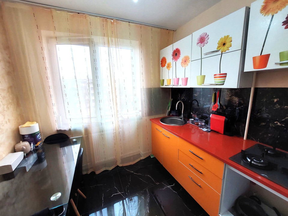 Apartament 2 camere, semidecomandat, Calea Severinului, deosebit