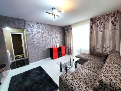 Apartament 2 camere, semidecomandat, Calea Severinului, deosebit