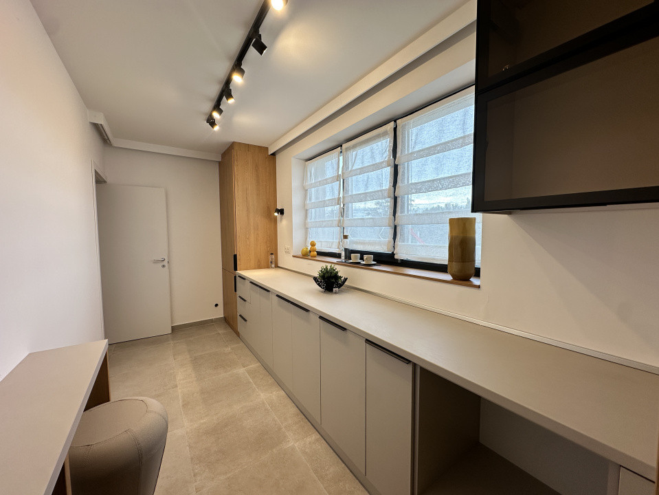 3 Camere | Sisesti | Laminorului | Parcare | Gata de mutare | Metrou