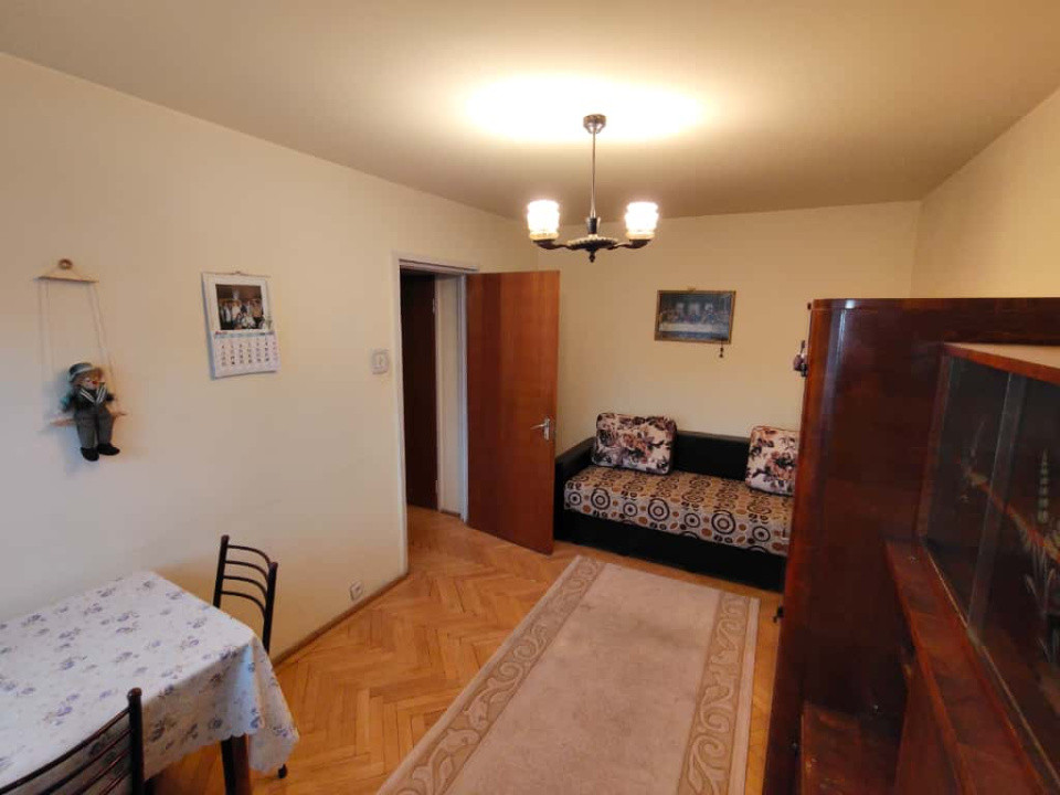 APARTAMENT DE INCHIRIAT RAHOVEI