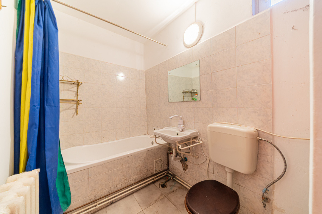 Proprietate versatilă cu 2 case și garsonieră în Hărman, locuință sau investiție