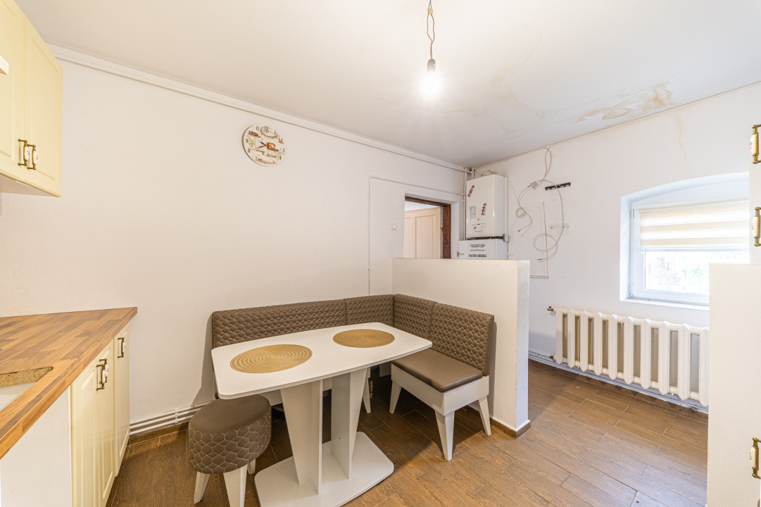 Proprietate versatilă cu 2 case și garsonieră în Hărman, locuință sau investiție