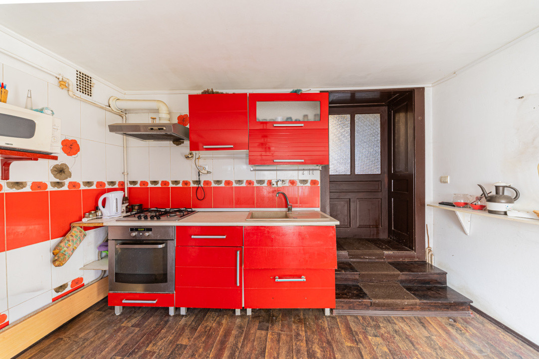 Proprietate versatilă cu 2 case și garsonieră în Hărman, locuință sau investiție