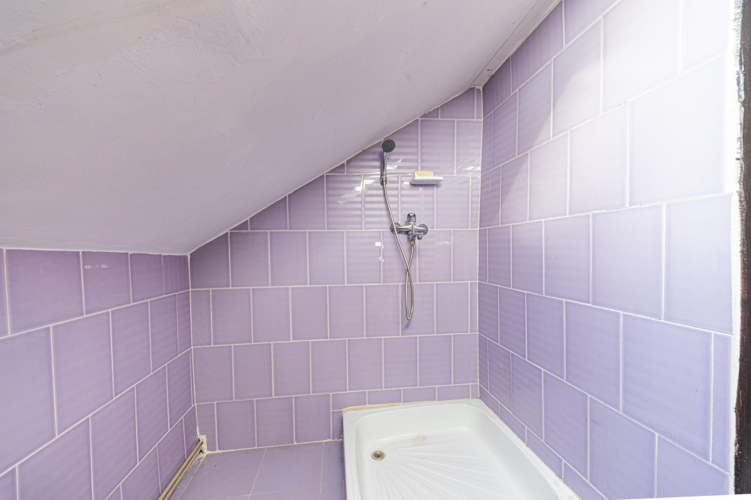 Proprietate versatilă cu 2 case și garsonieră în Hărman, locuință sau investiție