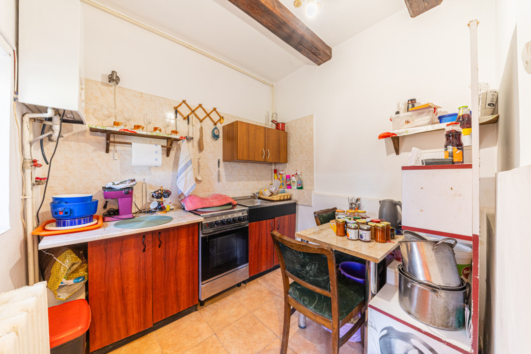 Proprietate versatilă cu 2 case și garsonieră în Hărman, locuință sau investiție