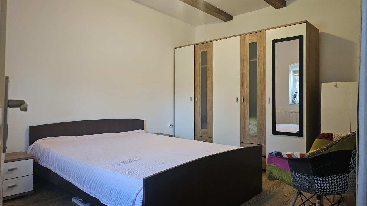 Proprietate versatilă cu 2 case și garsonieră în Hărman, locuință sau investiție