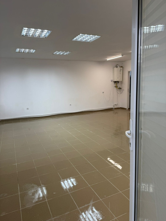 Spatiu comercial de inchiriat - 50 mp - zona foarte linistita de case