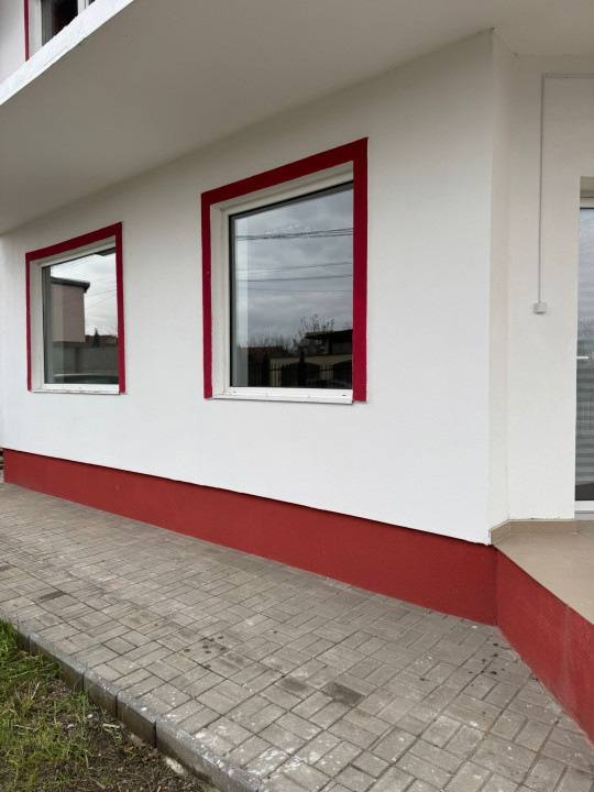 Spatiu comercial de inchiriat - 50 mp - zona foarte linistita de case