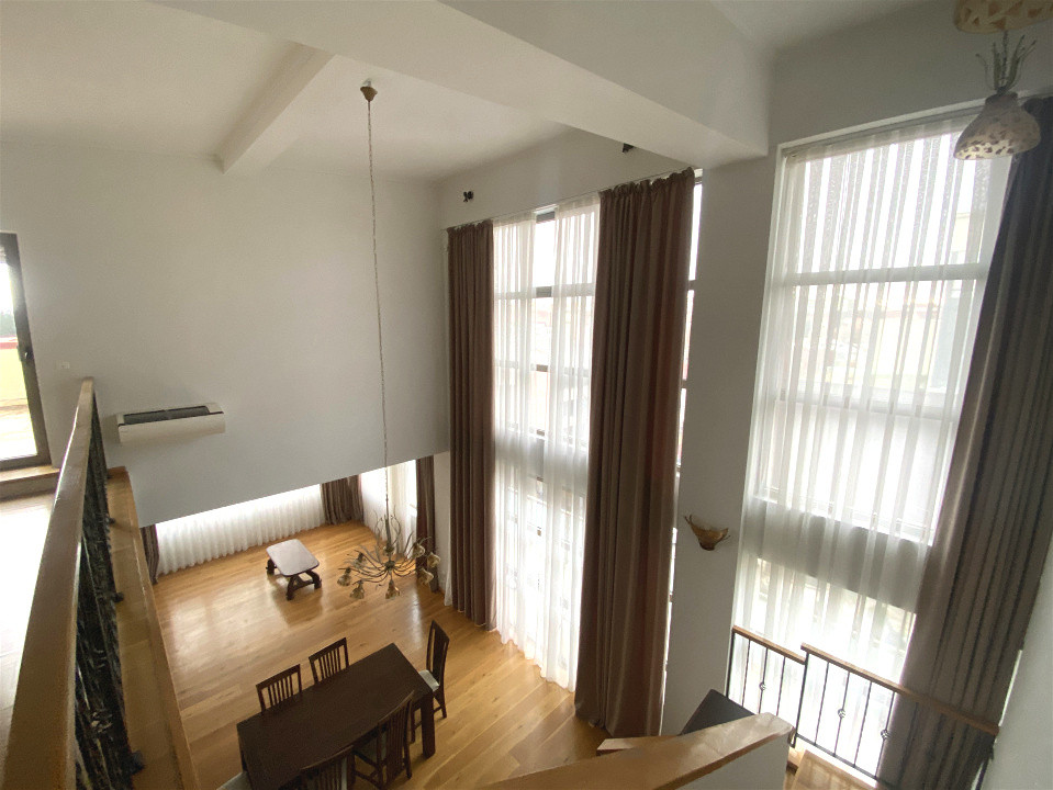 Penthouse 4 camere 166mpu terasa 50mp Cedonia priveliste Munti - Oras