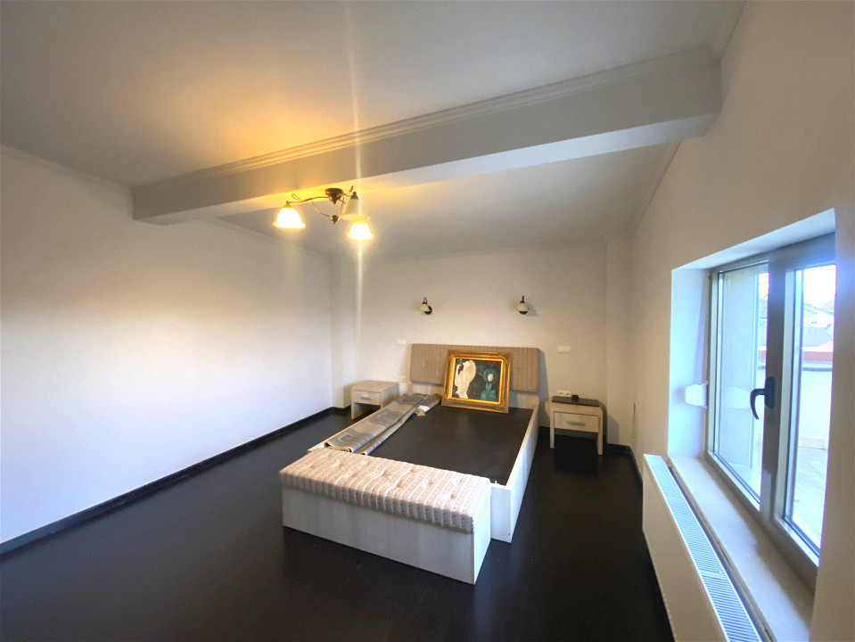 Penthouse 4 camere 166mpu terasa 50mp Cedonia priveliste Munti - Oras