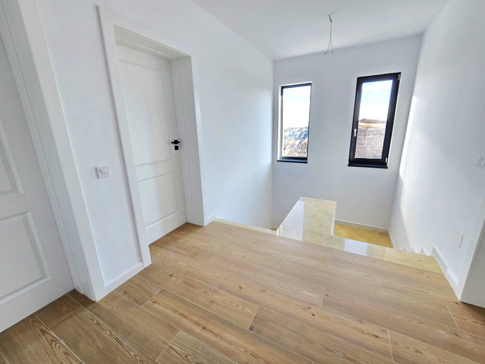 Vilă Individuală P+M, 4 Camere, 2 Băi - Lețcani, Banu