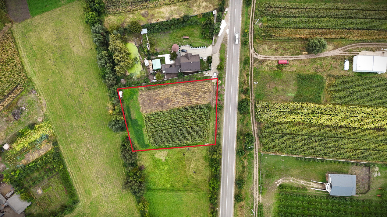 Teren Intravilan de 2451 MP - Bunesti, Suceava