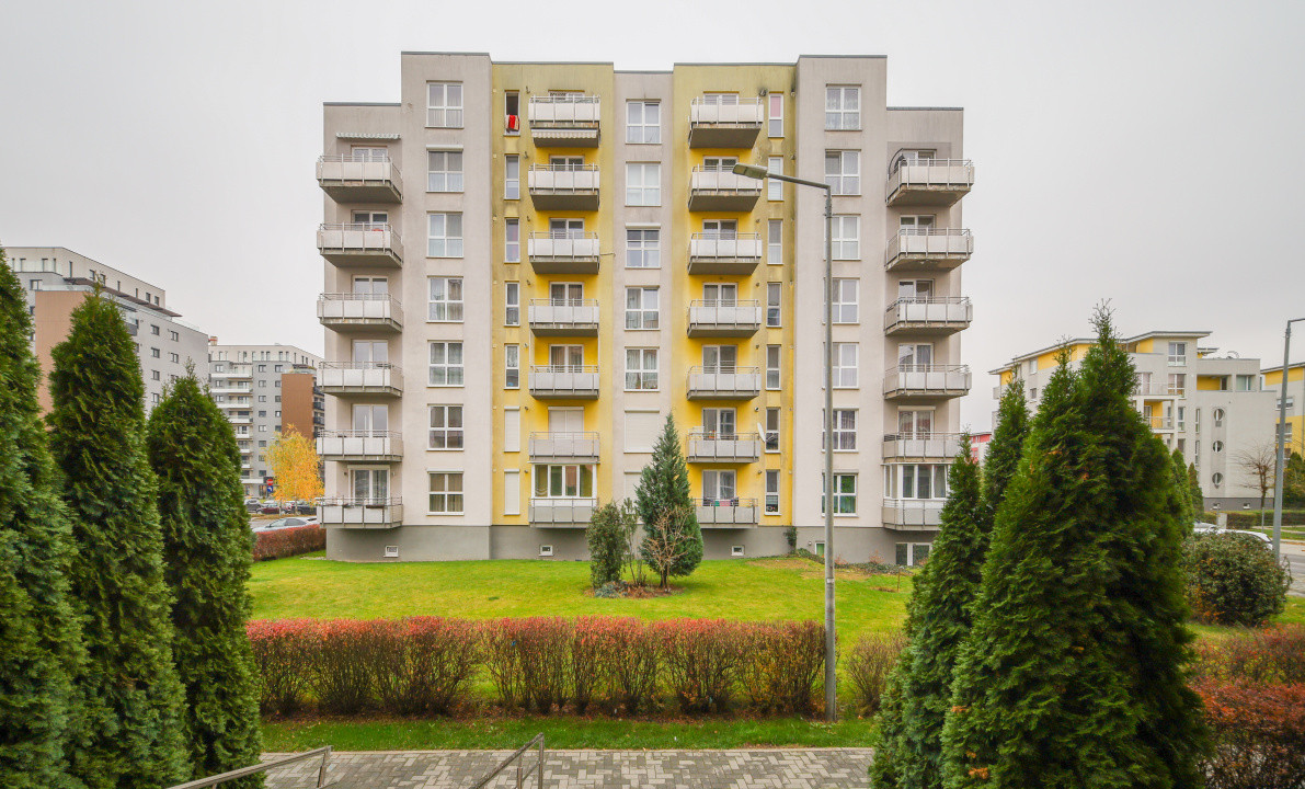 🏡 Apartament de vânzare – Brașov, Strada Graurului (loc de parcare + boxa)