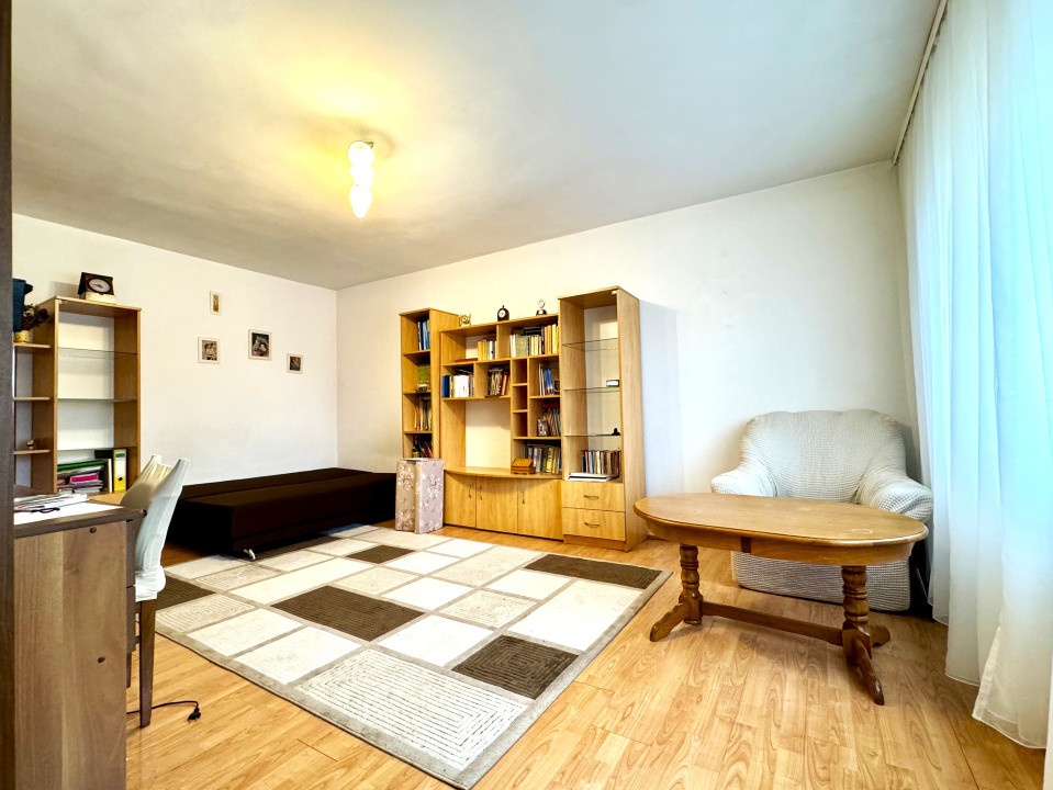 Apartament 2 Camere Decomandat, Etaj 1 - Falticeni