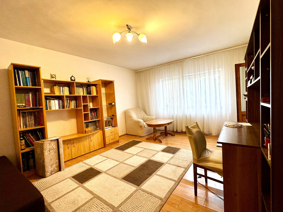 Apartament 2 Camere Decomandat, Etaj 1 - Falticeni