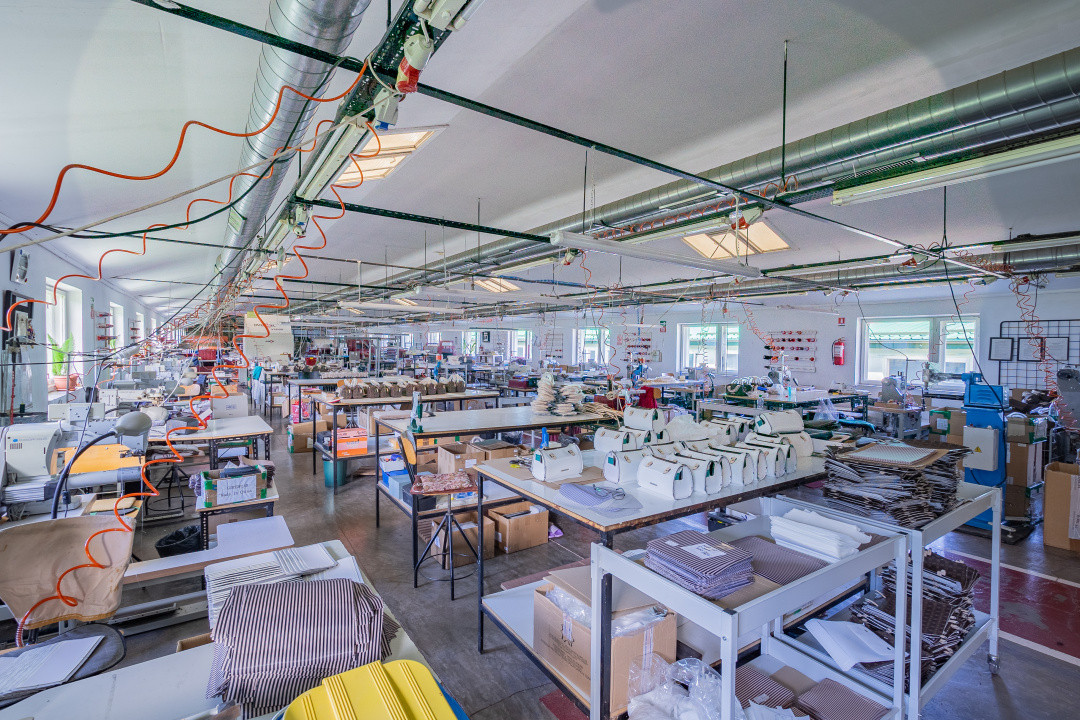 Hala industriala de productie, functionala, 790mp, Rahau, Sebes