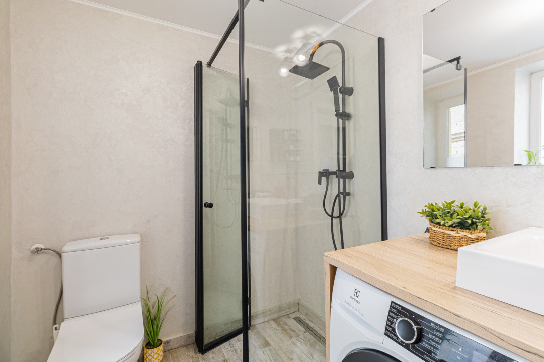 Oază de Eleganță în Inima Brașovului – Apartament de Vanzare, Str. Lungă nr. 90