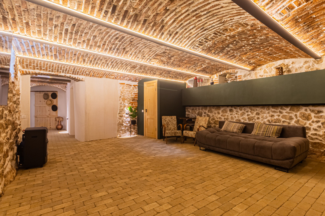 Oază de Eleganță în Inima Brașovului – Apartament de Vanzare, Str. Lungă nr. 90