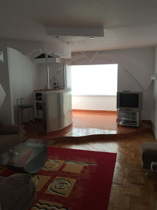 Apartament cu 3 camere in Racadau 