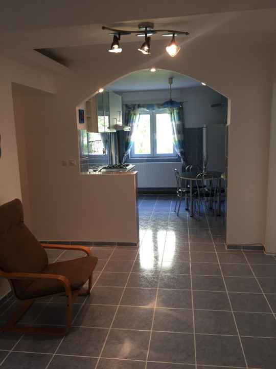 Apartament cu 3 camere in Racadau 