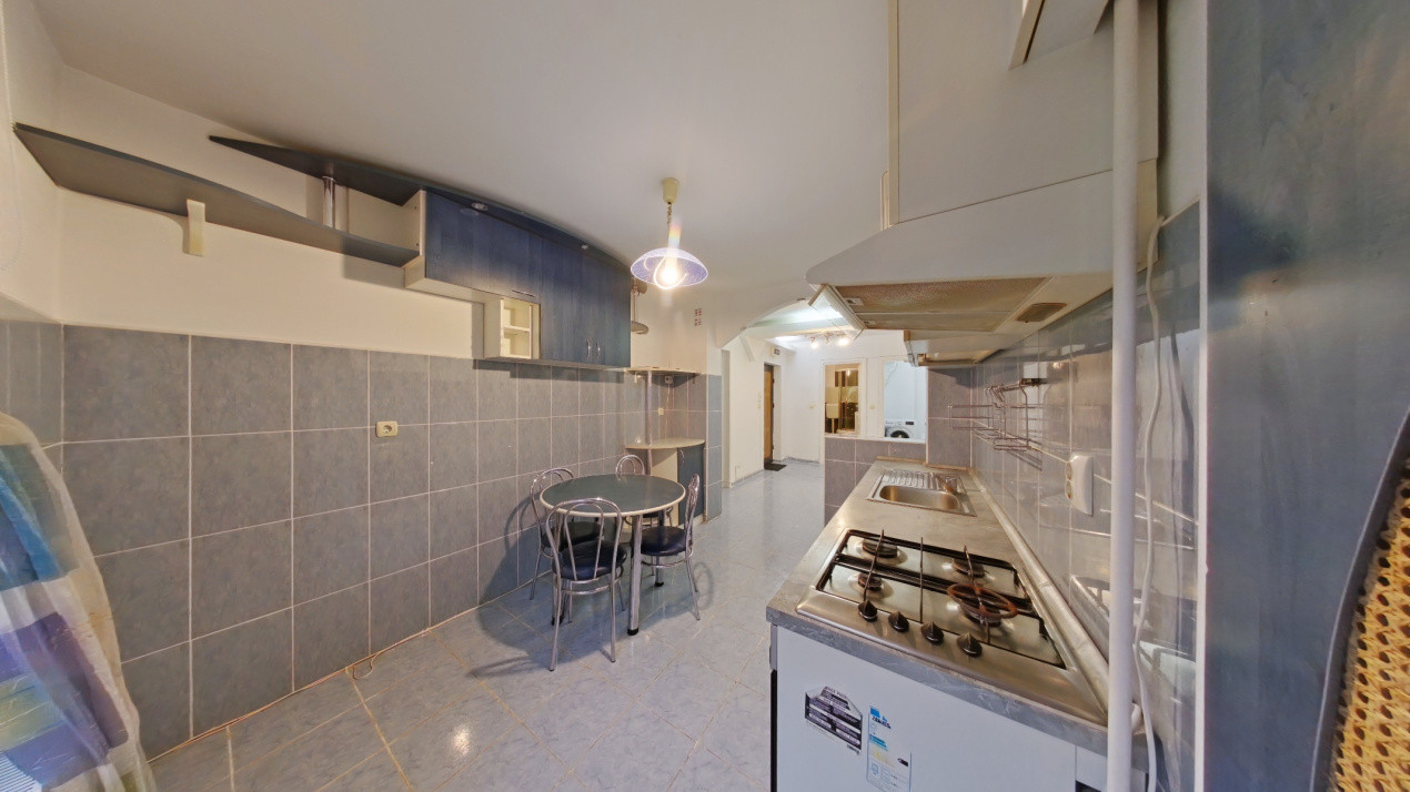 Oportunitate! Apartament cu 3 camere, 2 bai - Racadau / vis-a-vis de Magnolia