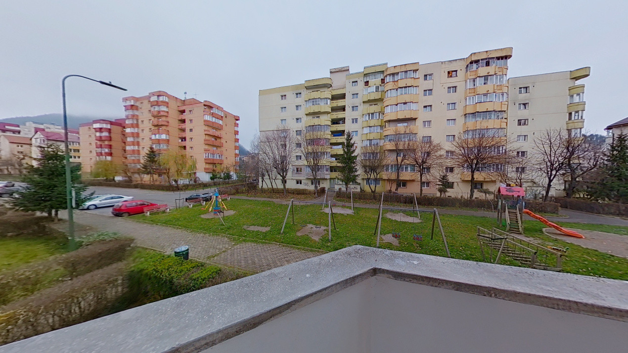 Oportunitate! Apartament cu 3 camere, 2 bai - Racadau / vis-a-vis de Magnolia
