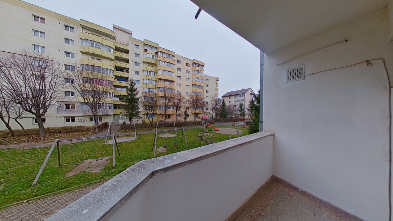 Oportunitate! Apartament cu 3 camere, 2 bai - Racadau / vis-a-vis de Magnolia