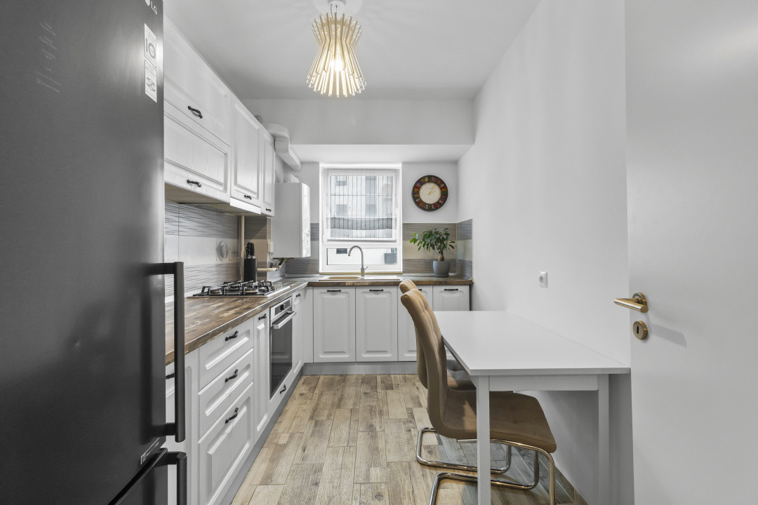 Apartament 2 camere + dressing de închiriat, Avantgarden3