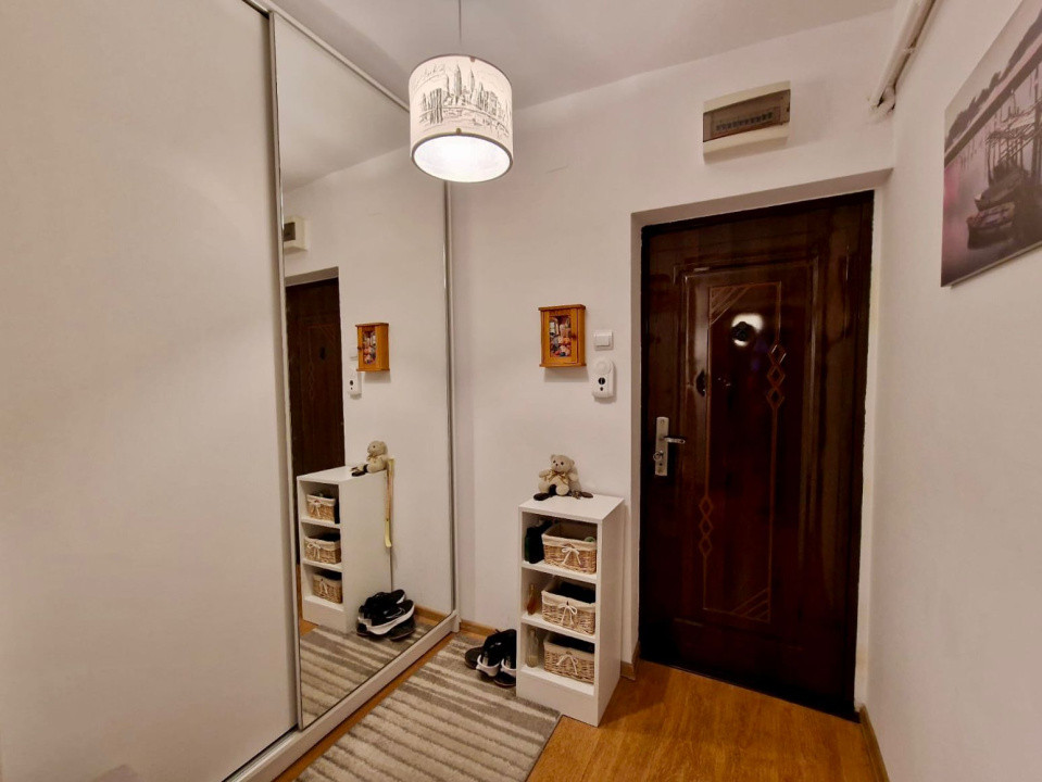 Apartament 2 camere, decomandat Brazda lui Novac