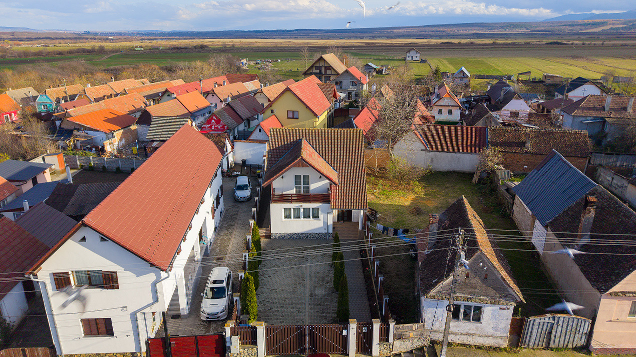 Casă individuală gata de mutat - Oportunitate in Cristian 