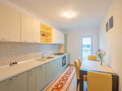 Apartament 2camere mobilat, balcon 10 mp, vedere Cindrel, parcare, Doamna Stanca